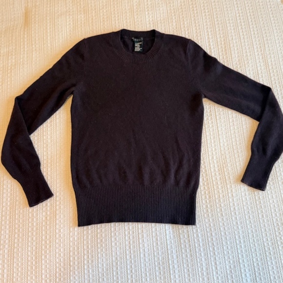 Theory Chocolate Brown 100% Cashmere Sweater Size Medium - Picture 1 of 7